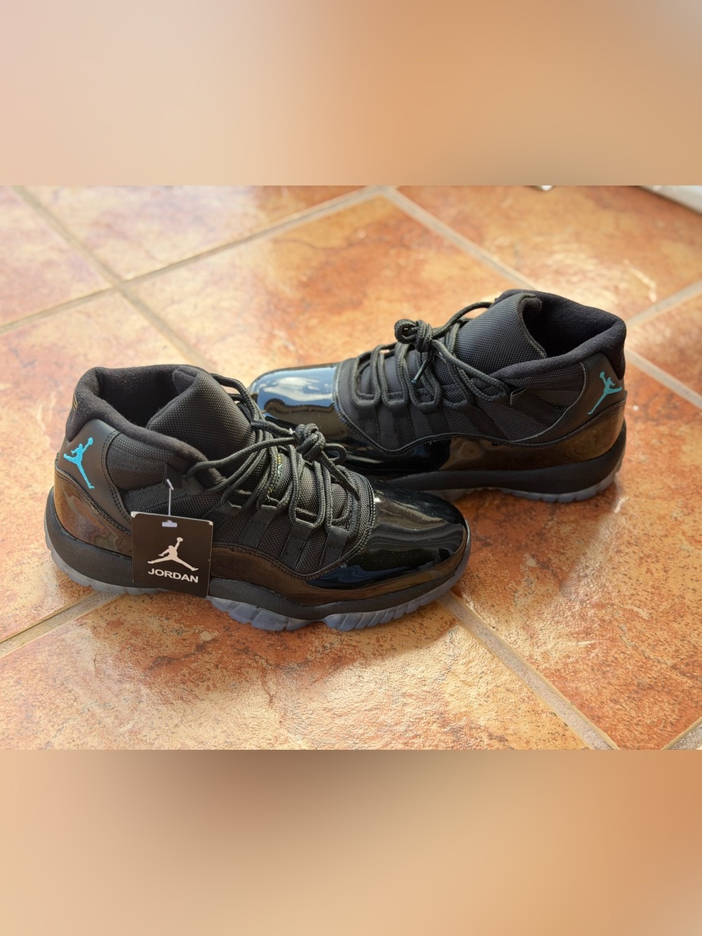 Size 8 Men’s And Women’s 9.5 - Jordan Retro 11 Gamma Blue 2025